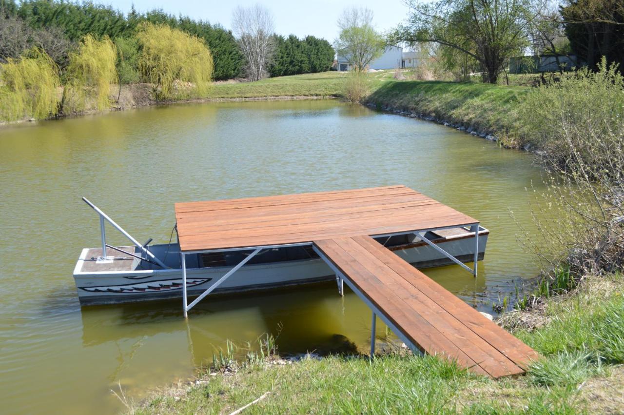 Intertranscoop Lake House Vámosszabadi Екстериор снимка